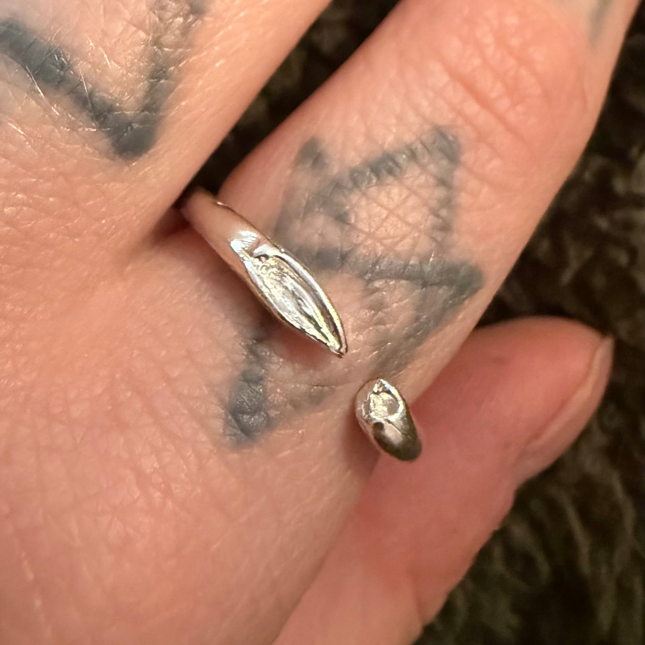 Bevel Needle Ring